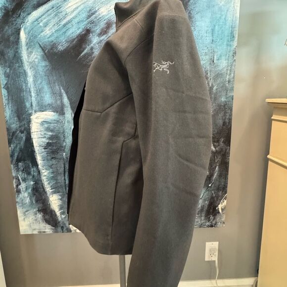 Arc’teryx Diplomat Men's Gray Jacket - Picture 8 of 15